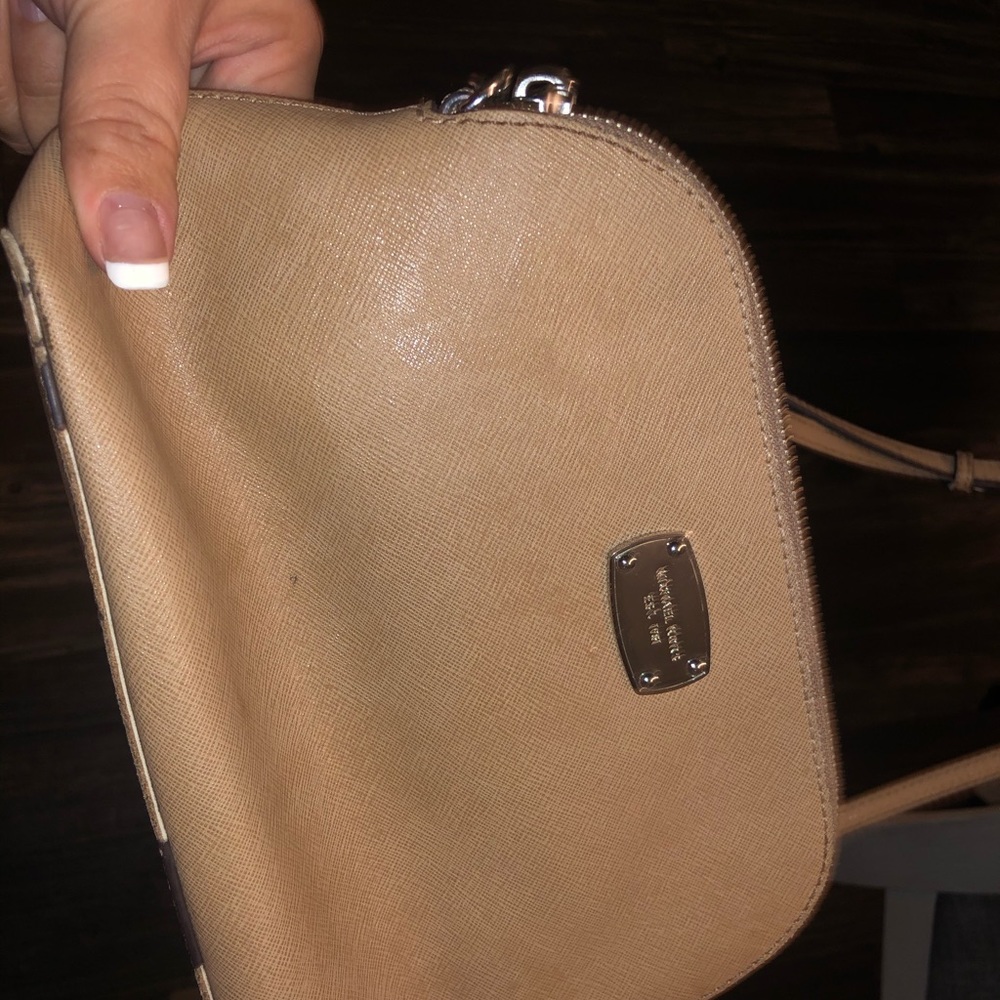 Micheal kors purse